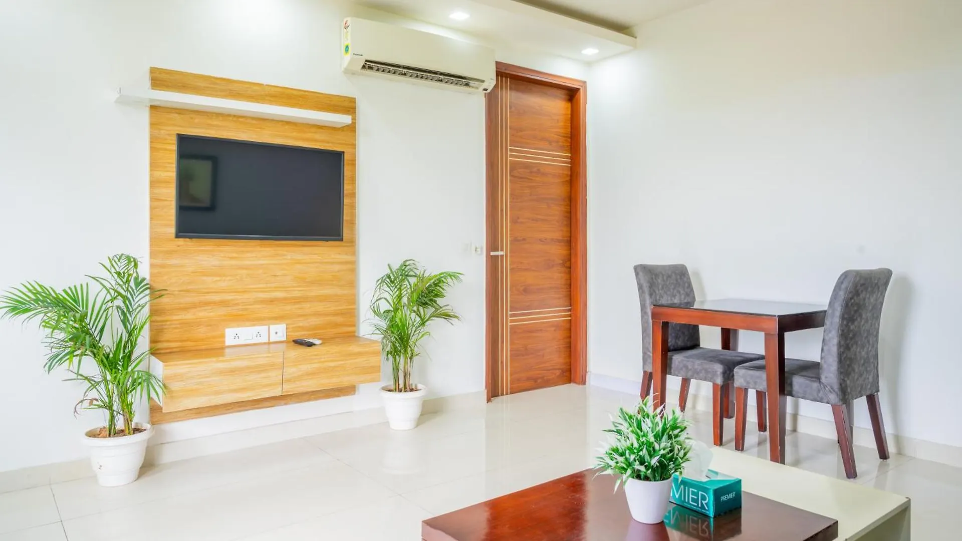 فندق Housr 1Rk & 1Bhk Apartment Sector 28 Near Galleria Market غورغاون