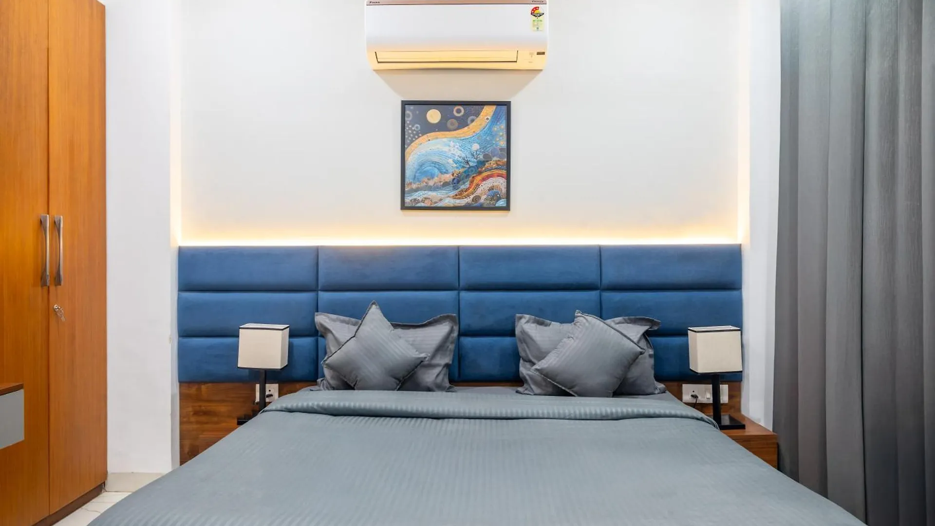 Housr 1Rk & 1Bhk Apartment Sector 28 Near Galleria Market غورغاون 4*,  الهند